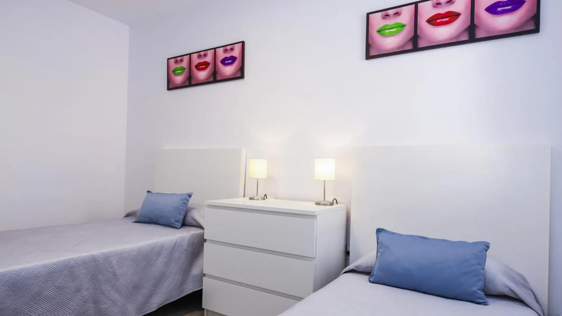 New Valencia I Planet Costa Dorada Apartment Salou Spain